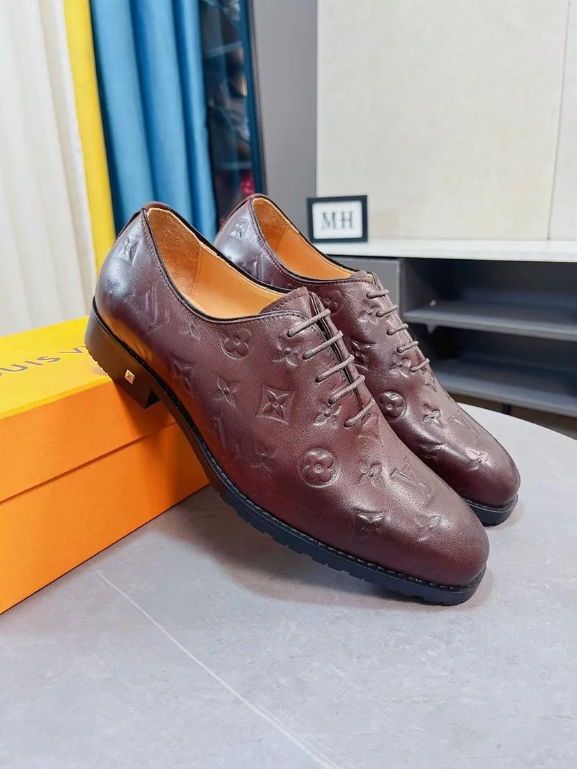 Men's Men's Shoes 💰480🌹🌹《Lv》The latest and most popular casual business leather shoes, top brands [Seduce] Luxury ~ Purchasing, [Strong] The uppers are made of imported patent leather with printed original material ➕ Genuine leather lining (•) fine workmanship. The original stylish and stylish soft rubber wear-resistant and non-slip outsole is light and comfortable on the feet. The real thing looks better in real life. 38-44, 45 can be customized.